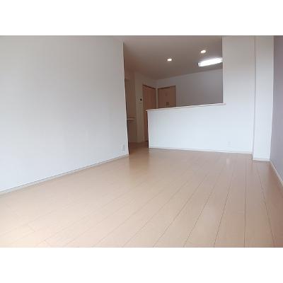 プランドールⅠ 102【管理NO：1-018724801-01020】 ★家具家電は申し込み後に搬入します★の物件写真2