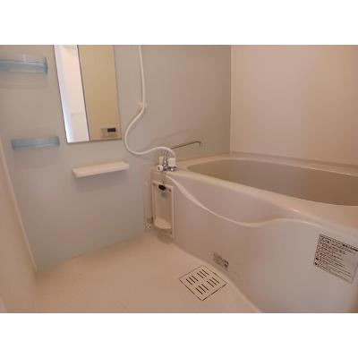 アマルフィ３７ 101【管理NO：1-018456301-01010】 ★家具家電は申し込み後に搬入しますの物件写真4