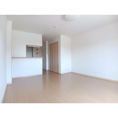 ワイズ　コンブリオⅤ 102【管理NO：1-015737402-01020】 ★家具家電は申し込み後に搬入します★の物件写真2