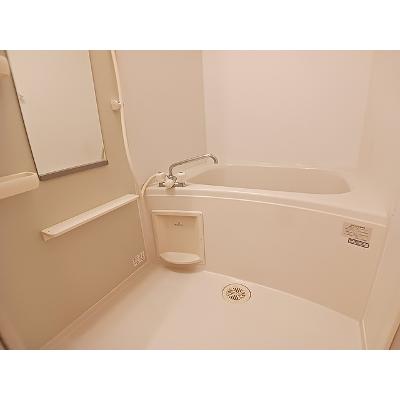 プリート 102【管理NO：1-014287401-01020】 ★家具家電は申し込み後に搬入します★の物件写真4