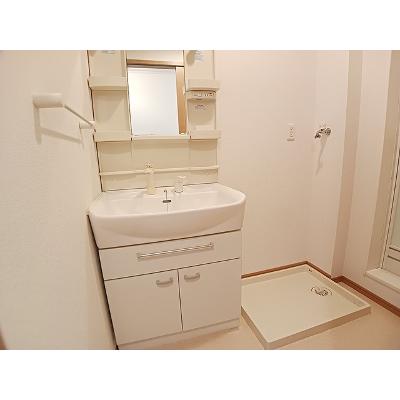 プリート 102【管理NO：1-014287401-01020】 ★家具家電は申し込み後に搬入します★の物件写真6