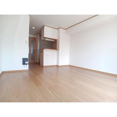 パークサイドライヴン 104【管理NO：1-012607101-01040】 ★家具家電は申し込み後に搬入します★の物件写真2