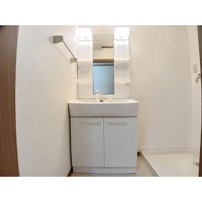 フローレス 202【管理NO：1-010498201-02020】 ★家具家電は申し込み後に搬入します★の物件写真6