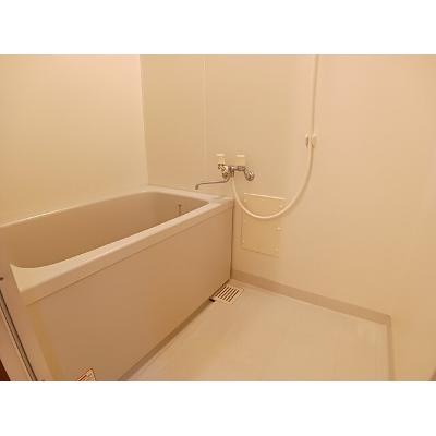 アクロポリス１ 102【管理NO：1-006041101-01020】 ★家具家電は申し込み後に搬入します★の物件写真4