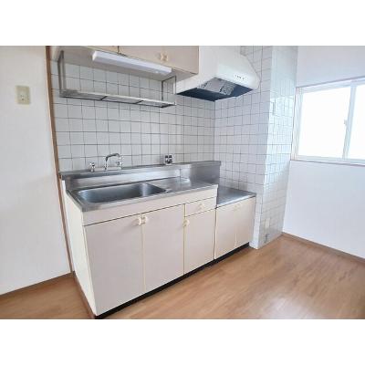 サンビレッヂ野里 203【管理NO：1-004166001-02030】 ★家具家電は申し込み後に搬入します★の物件写真3