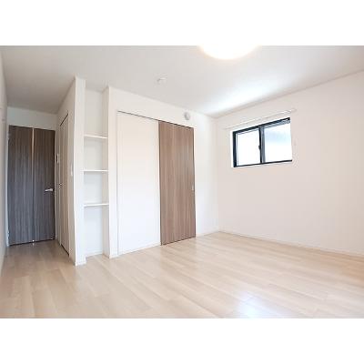リバーテラスⅠ 101【管理NO：1-027610601-01010】 ★家具家電は申し込み後に搬入しますの物件写真2