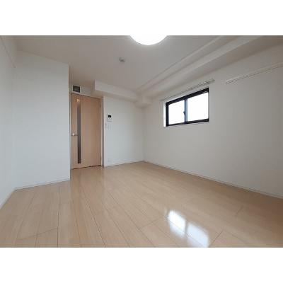 コレクト　ライル 301【管理NO：1-023970301-03010】 ★家具家電は申し込み後に搬入します★の物件写真2