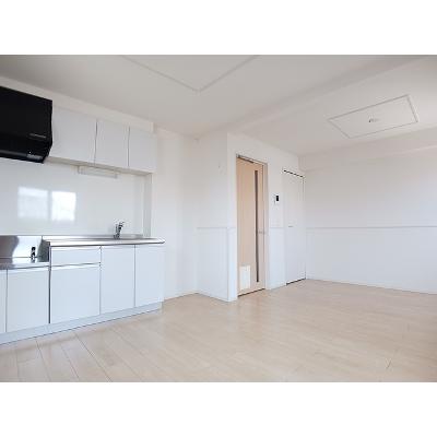 シトラスⅡ 203【管理NO：1-023515202-02030】 ★家具家電は申し込み後に搬入します★の物件写真2