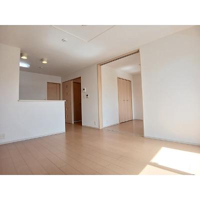 メゾンプラースⅢ 203【管理NO：1-020026201-02030】 ★家具家電は申し込み後に搬入します★の物件写真2