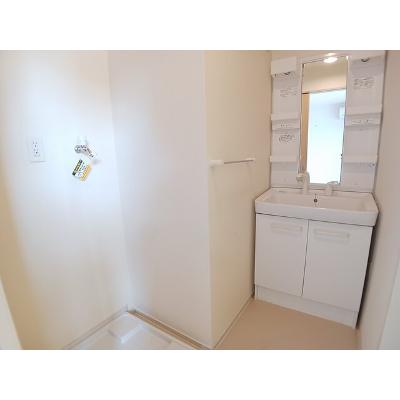 アマルフィ３７ 103【管理NO：1-018456301-01030】 ★家具家電は申し込み後に搬入しますの物件写真6