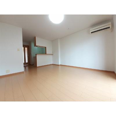 シルバーライニングＡ 101【管理NO：1-014812001-01010】 ★家具家電は申し込み後に搬入します★の物件写真2