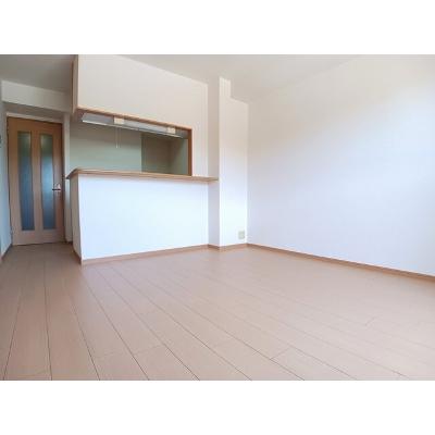 リバーサイドブライト 106【管理NO：1-013119601-01060】 ★家具家電は申し込み後に搬入します★の物件写真2