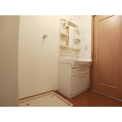 コータ・コート 103【管理NO：1-012415901-01030】 ★家具家電は申し込み後に搬入します★の物件写真6