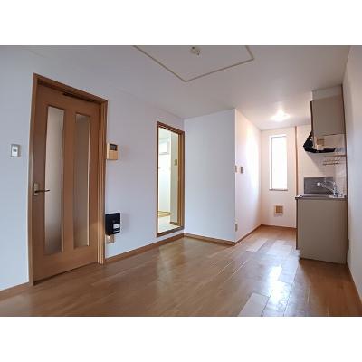 インプレス 201【管理NO：1-011898901-02010】 ★家具家電は申し込み後に搬入します★の物件写真2