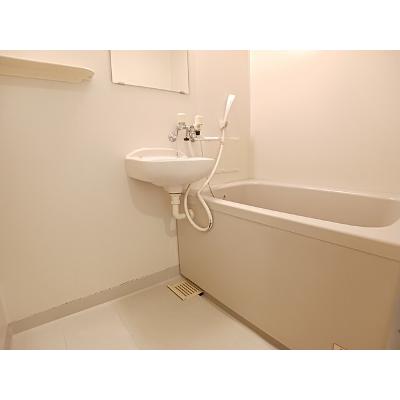 フラッツネオシティー 201【管理NO：1-009591001-02010】 ★家具家電は申し込み後に搬入します★の物件写真4