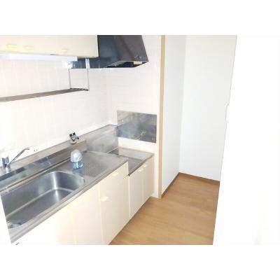 シャルマン今宿 201【管理NO：1-007772201-02010】 ★家具家電は申し込み後に搬入します★の物件写真3
