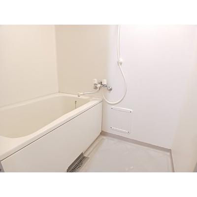 エルタウン 204【管理NO：1-007581201-02040】 ★家具家電は申し込み後に搬入します★の物件写真4