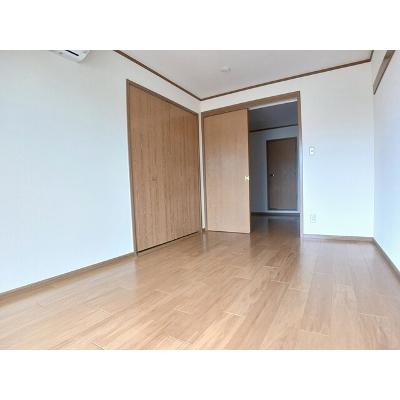 パークサイドⅡ 102【管理NO：1-007463902-01020】 ★家具家電は申し込み後に搬入します★の物件写真2