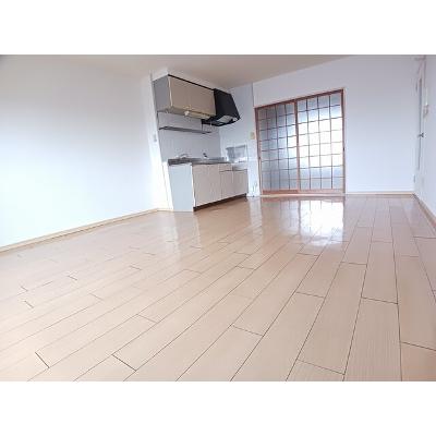 エスポワール花田 303【管理NO：1-007020001-03030】 ★家具家電は申し込み後に搬入します★の物件写真2