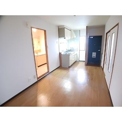 玲巧－ハイツ１ 201【管理NO：1-003825901-02010】 ★家具家電は申し込み後に搬入しますの物件写真2