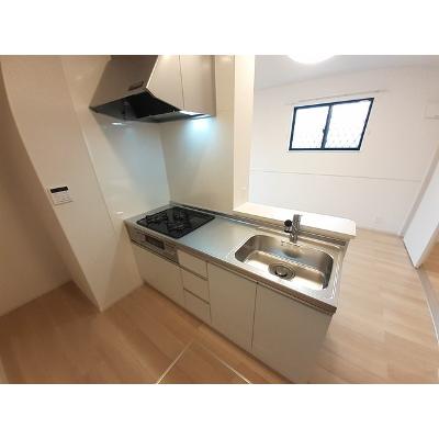 シーズンテラス勝原 101【管理NO：1-026859901-01010】 ★家具家電は申し込み後に搬入します★の物件写真3