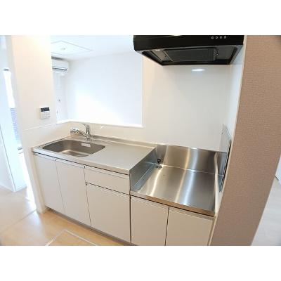 ラウト 103【管理NO：1-021237901-01030】 ★家具家電は申し込み後に搬入しますの物件写真3