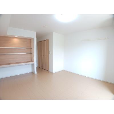 モーニング・グローリーⅣ 102【管理NO：1-020409901-01020】 ★家具家電は申し込み後に搬入します★の物件写真2