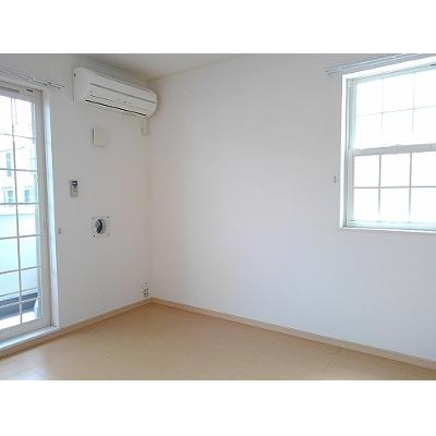 ピクシーズタウンⅠ 101【管理NO：1-016202401-01010】 ★家具家電は申し込み後に搬入しますの物件写真2