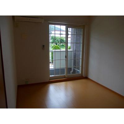 サンリットベルＡ 103【管理NO：1-014965201-01030】 ★家具家電は申し込み後に搬入します★の物件写真2