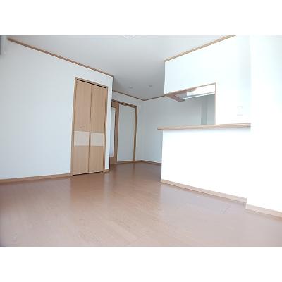 モーニンググローリーⅡ 201【管理NO：1-013071501-02010】 ★家具家電は申し込み後に搬入しますの物件写真2