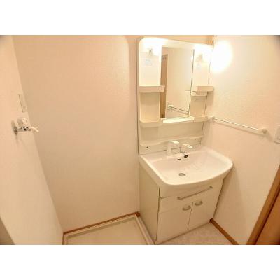 グランドゥールＢ 102【管理NO：1-012342201-01020】 ★家具家電は申し込み後に搬入します★の物件写真6