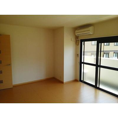 シエル青山 201【管理NO：1-009761701-02010】 ★家具家電は申し込み後に搬入しますの物件写真2