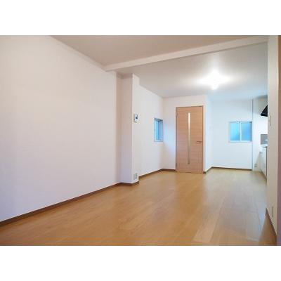 ブルーマウンテン 103【管理NO：1-003466601-01030】 ★家具家電は申し込み後に搬入します★の物件写真2