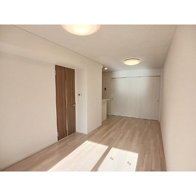 プリムローズ平松 104【管理NO：1-028269901-01040】 ★家具家電は申し込み後に搬入します★の物件写真2