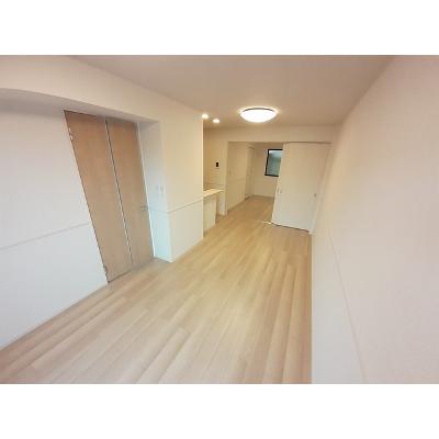 シーズンテラス勝原 103【管理NO：1-026859901-01030】 ★家具家電は申し込み後に搬入します★の物件写真2