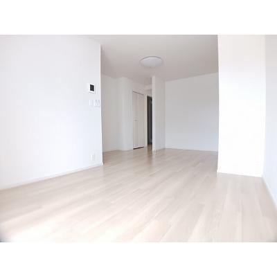 モンビーブルＢ 103【管理NO：1-026068502-01030】 ★家具家電は申し込み後に搬入しますの物件写真2