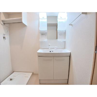 ブラウベルク青山 102【管理NO：1-020709201-01020】 ★家具家電は申し込み後に搬入します★の物件写真6