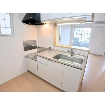 カトレーヴⅧ 204【管理NO：1-017880202-02040】 ★家具家電は申し込み後に搬入します★の物件写真3