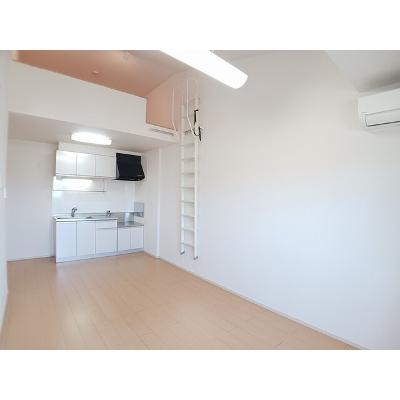 サンリット・ベルＤ 203【管理NO：1-017248901-02030】 ★家具家電は申し込み後に搬入しますの物件写真2
