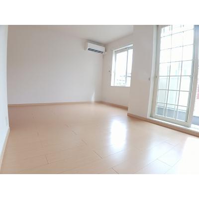 リシェスコリーヌＡ 103【管理NO：1-016315201-01030】 ★家具家電は申し込み後に搬入しますの物件写真2