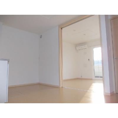 サンリットベルＣ 103【管理NO：1-016014101-01030】 ★家具家電は申し込み後に搬入しますの物件写真2