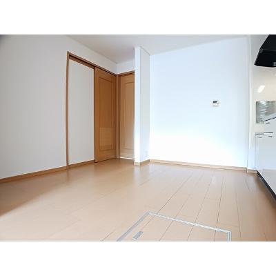サウス・グリーンＣ 102【管理NO：1-014457303-01020】 ★家具家電は申し込み後に搬入しますの物件写真2