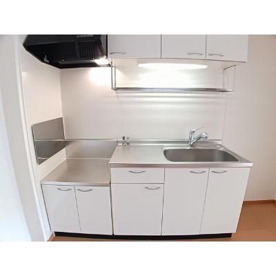 サウス・グリーンＣ 102【管理NO：1-014457303-01020】 ★家具家電は申し込み後に搬入しますの物件写真3