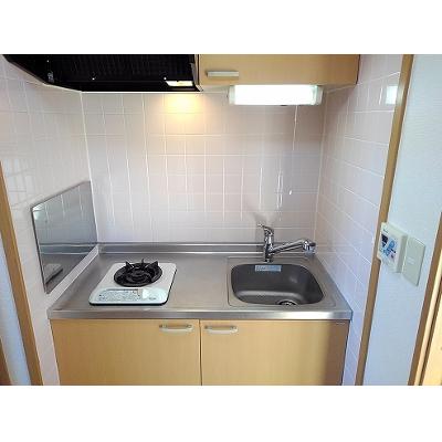 アヴェニュー谷川 204【管理NO：1-013165101-02040】 ★家具家電は申し込み後に搬入しますの物件写真3