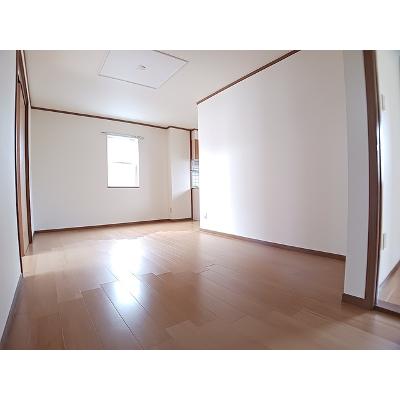 アンソレイエＳ 101【管理NO：1-010190002-01010】 ★家具家電は申し込み後に搬入します★の物件写真2