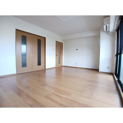 シエル青山 401【管理NO：1-009761701-04010】 ★家具家電は申し込み後に搬入します★の物件写真2
