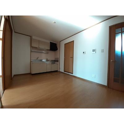 クレストヨコセキ 103【管理NO：1-009400501-01030】 ★家具家電は申し込み後に搬入しますの物件写真2