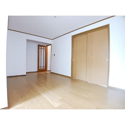 アムラインＡ 101【管理NO：1-007537501-01010】 ★家具家電は申し込み後に搬入します★の物件写真2