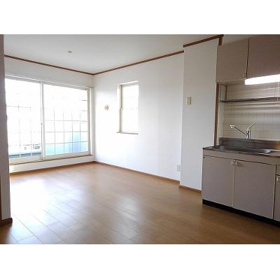 エルガーデンパレスⅠ 203【管理NO：1-007397401-02030】 ★家具家電は申し込み後に搬入します★の物件写真2
