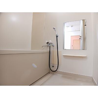 エルダー佐々木 205【管理NO：1-002760901-02040】 ★家具家電は申し込み後に搬入します★の物件写真4